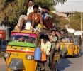 crowded-autorickshaws-on-roads-in-india.webp