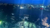客厅窗外夜景.webp