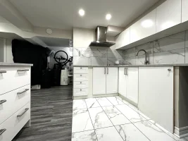 Kitchen1.webp