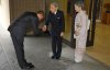 Maobama bow to japanese.jpg