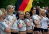 cheer leaders 4.jpg