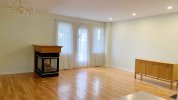 Living Room -F_IMG_3912 2.jpg